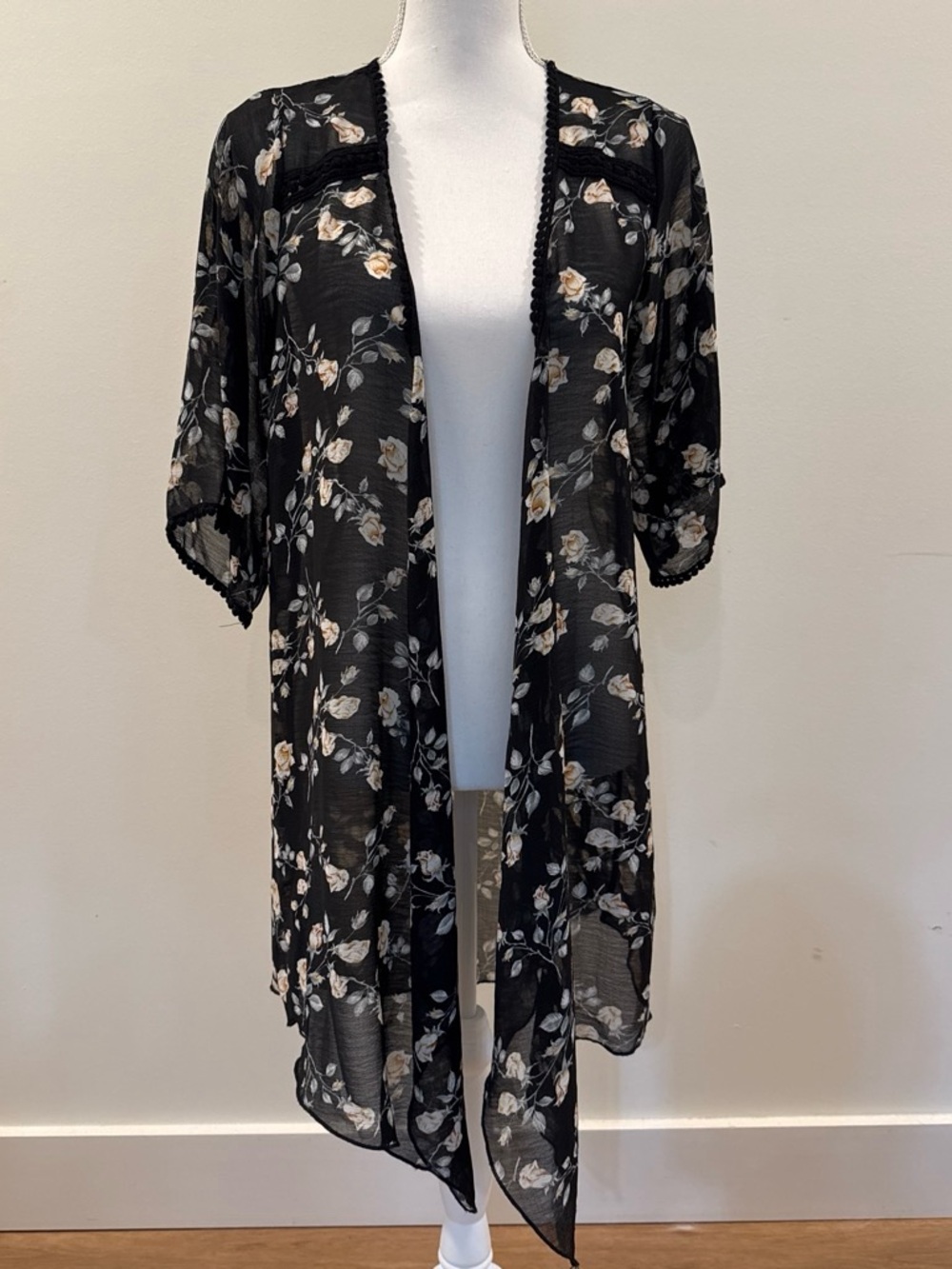 emory park Black Sheer Floral Kimono